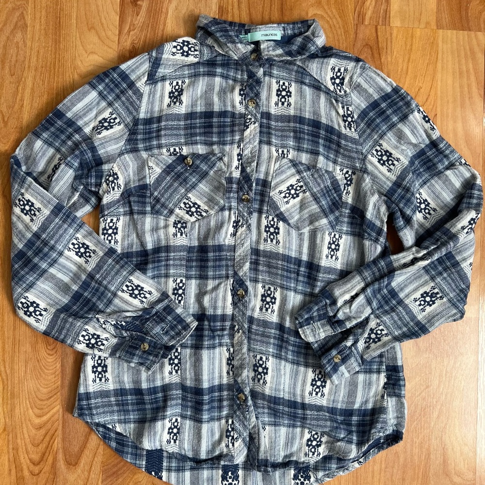 Maurices Blue and Gray Plaid Shirt sz L cotton rayon blend material